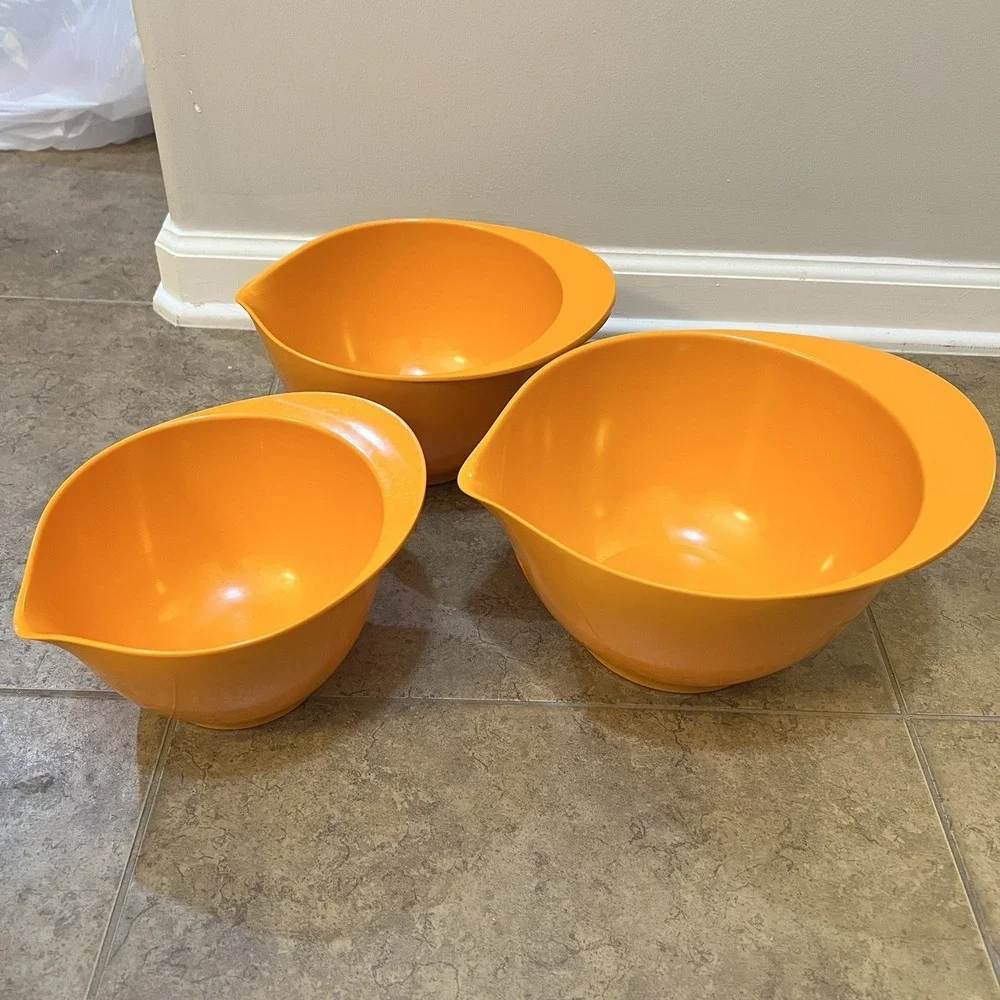 Set Of‎ 3 Williams Sonoma Orange Nesting Mixing Bowls , 4Qt, 3 Qt & 2 Qt